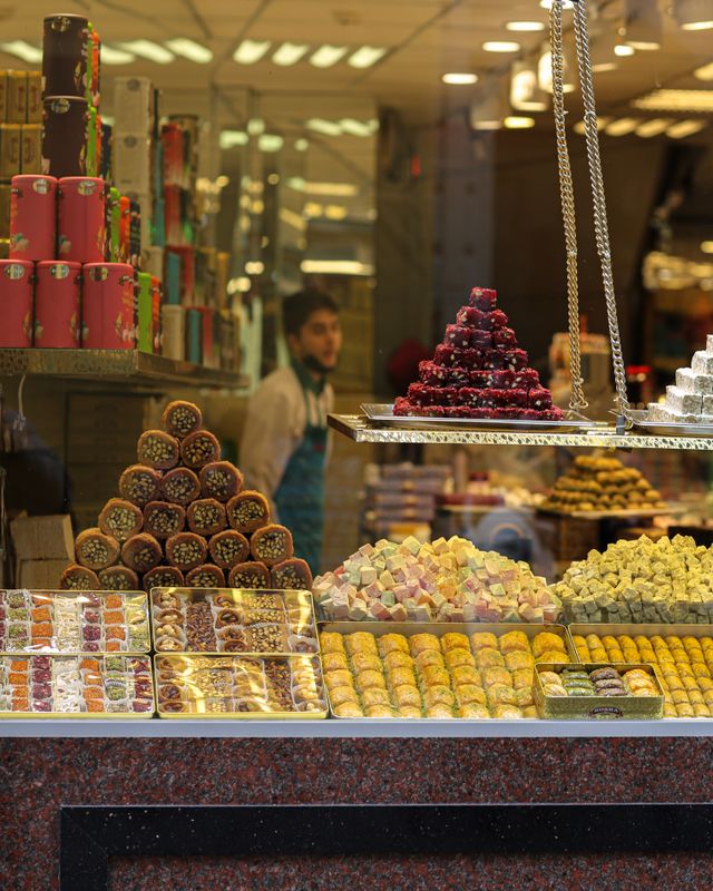 BEST SWEET SHOP 